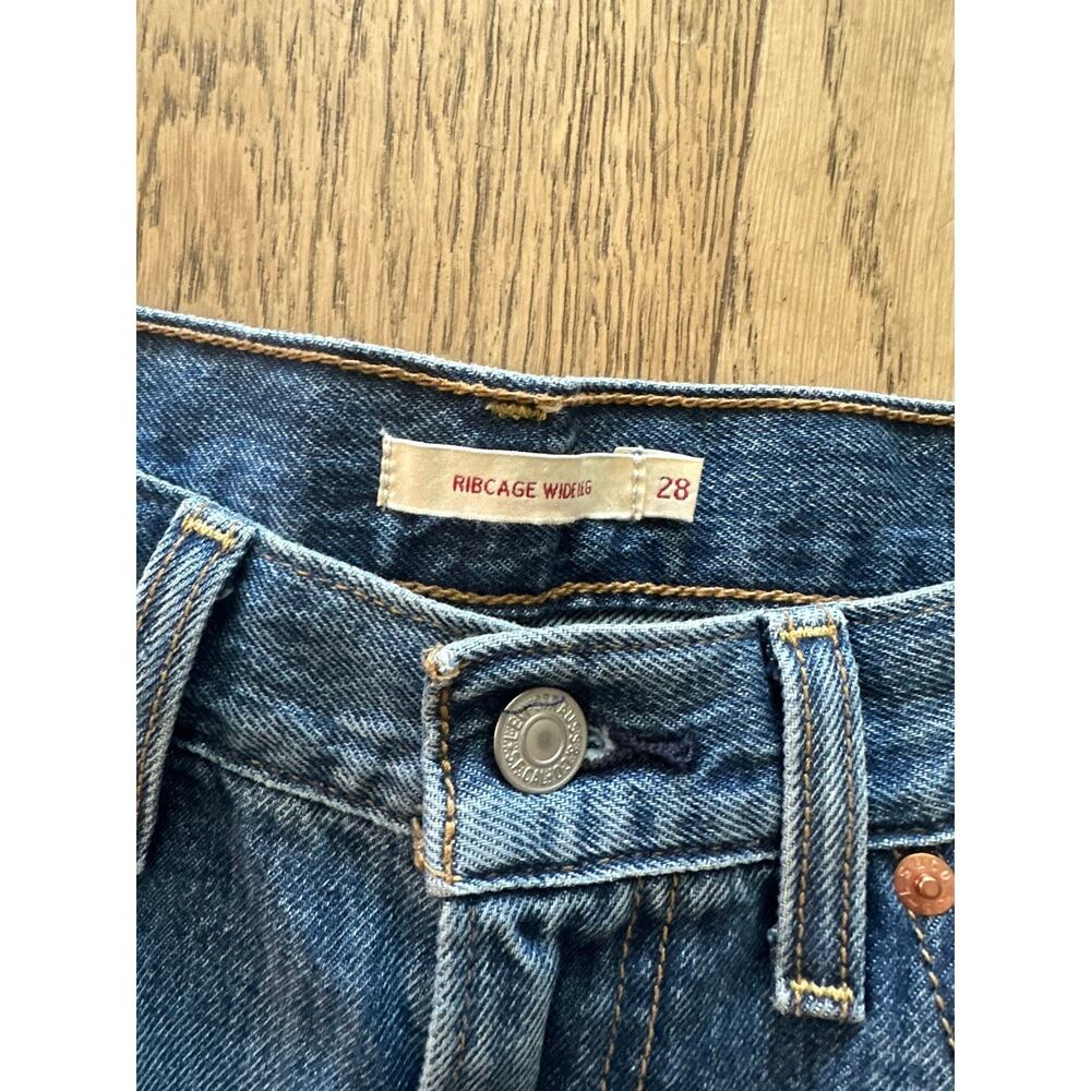 Levi's Premium Ribcage Wide Leg 28x32 - Picture 3 of 8